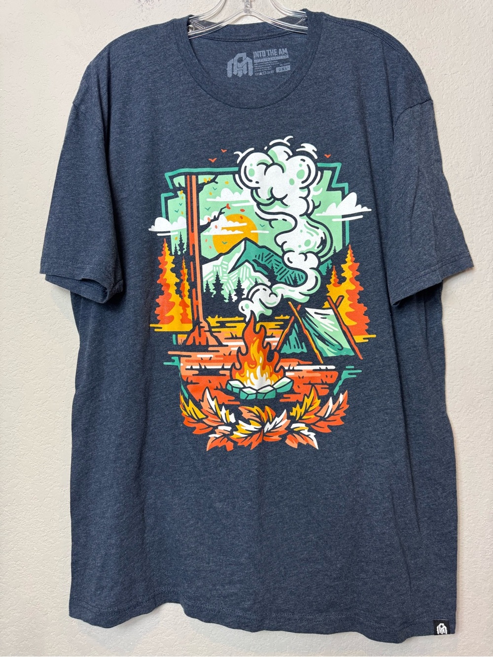 Into The AM Heather Navy Graphic Tee Campfire Mountains Nature Outdoors size 2XL